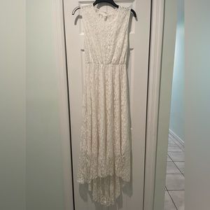 White / Off-white / Cream wedding dress with small train. Size Large